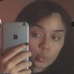 Meet your Posher, Malia